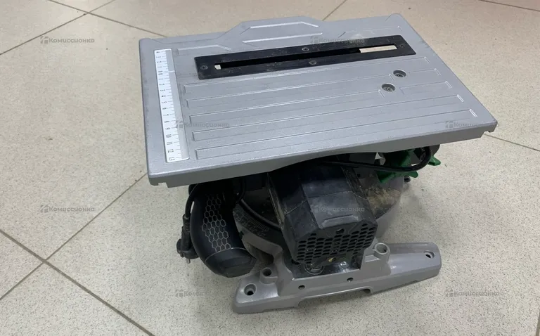 Пила торцовочная сетевая Zitrek ZTL1300-210C