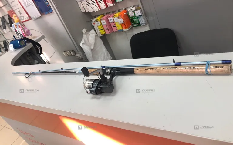 Спиннинг с катушкой Shimano 3000