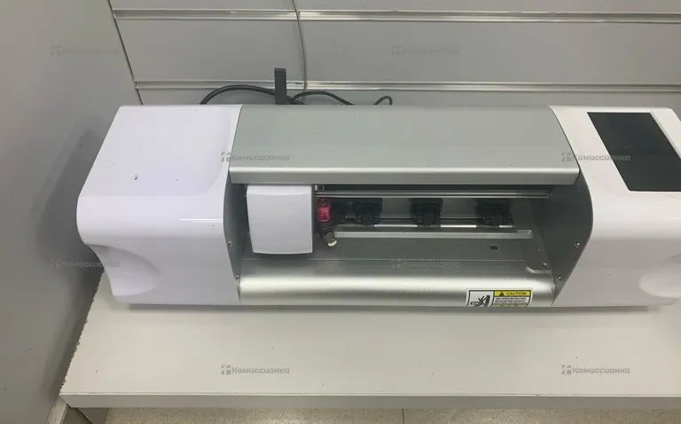 Плоттер для резки гидрогелиевой плёнки CUT_A