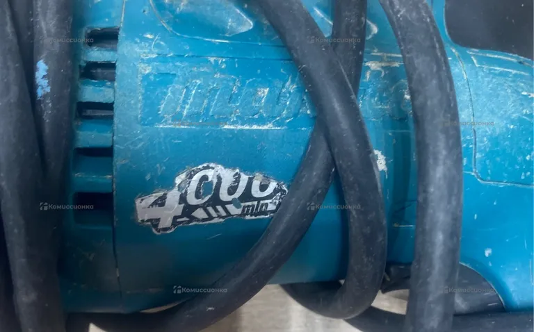 Шуруповерт makita FS4000 + магазинная насадка Maki